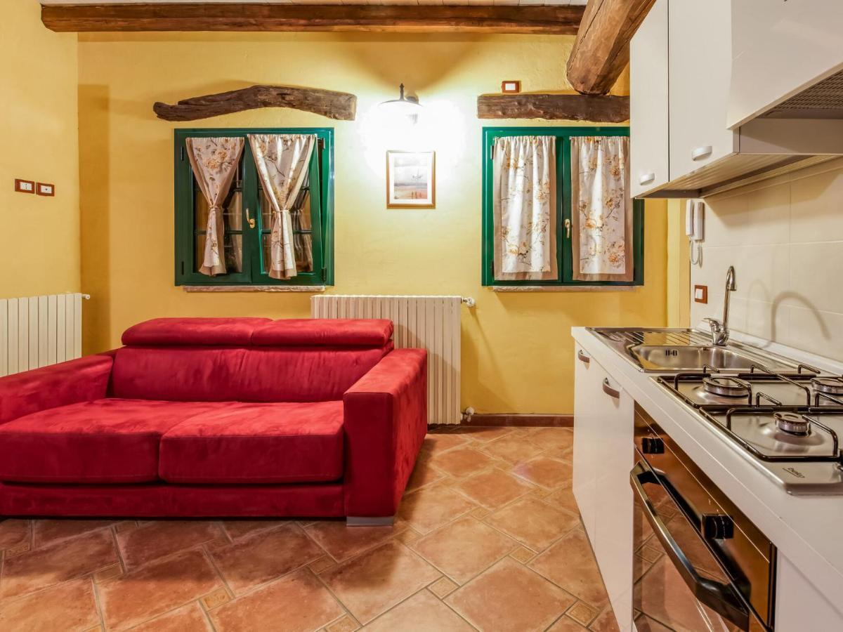 Cozy Chalet At Marone Lake Lombardy With Pool Exterior foto
